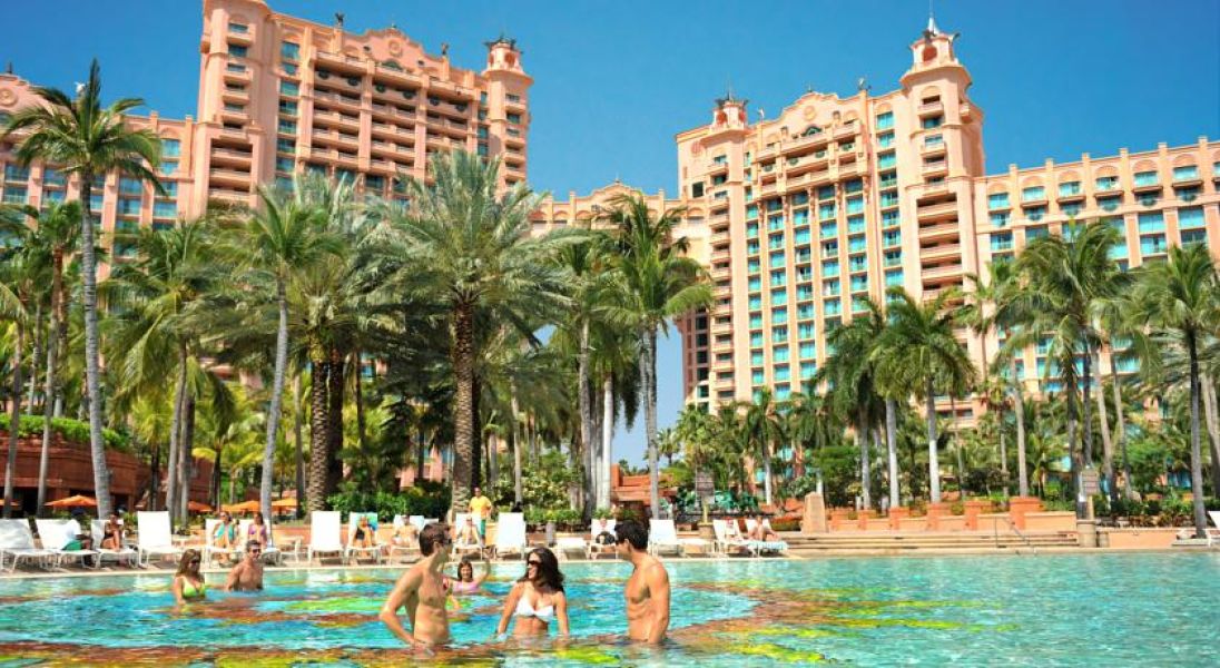 Atlantis Resort & Casino pool