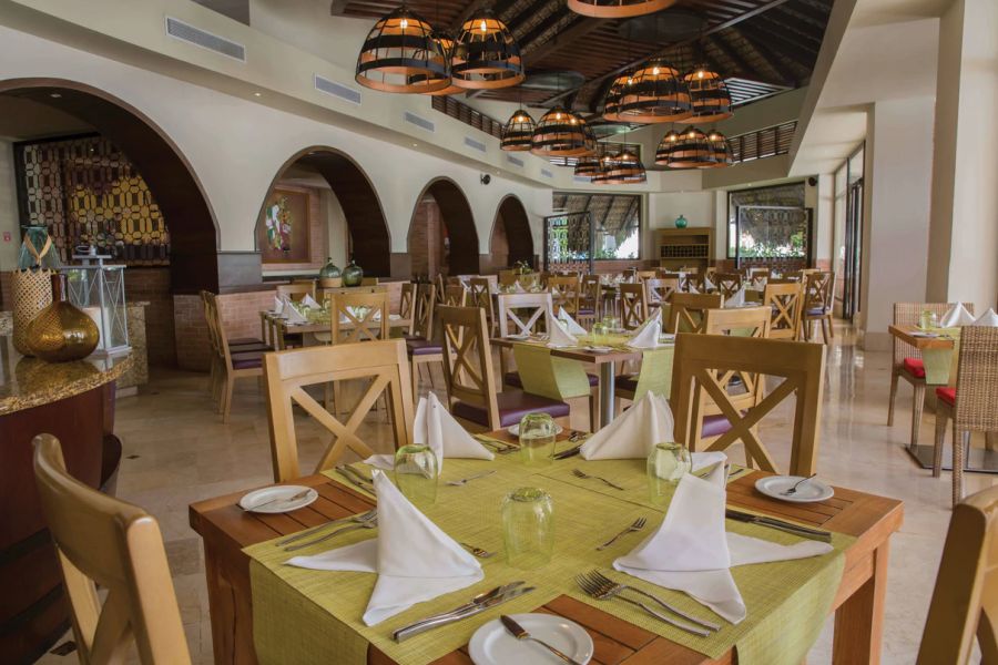 Royalton Punta Cana Resort & Casino restaurant options