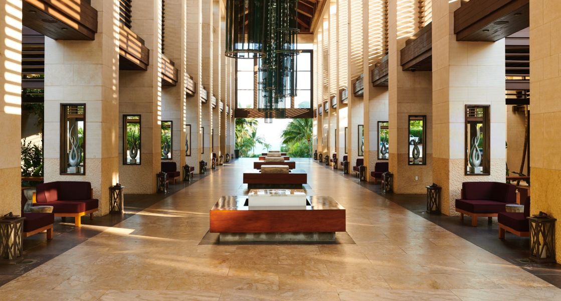 Atlantis Resort & Casino lobby