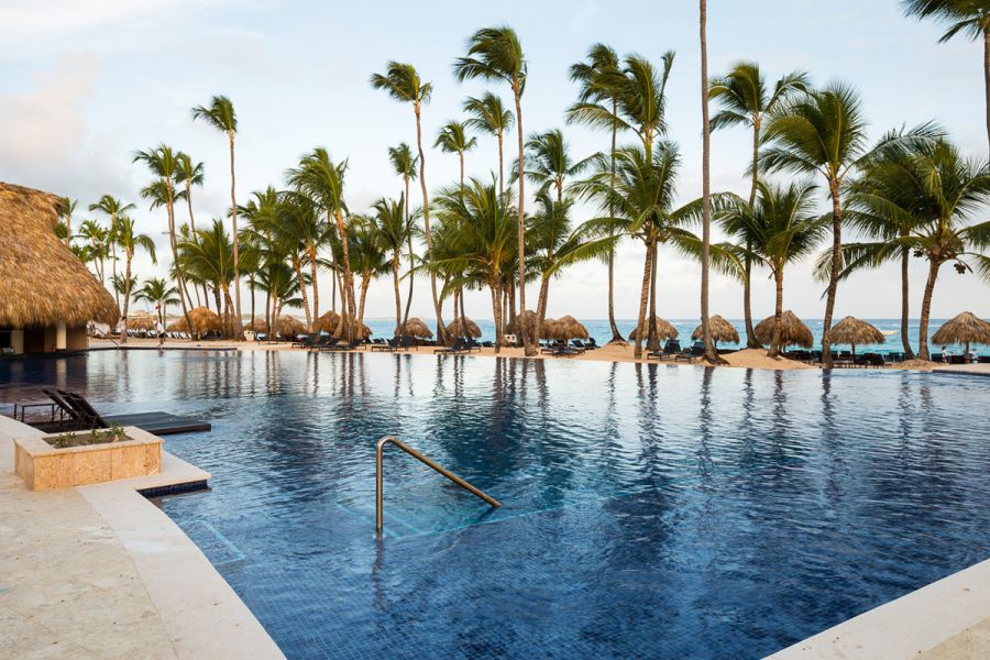 Royalton Punta Cana Resort & Casino poolside