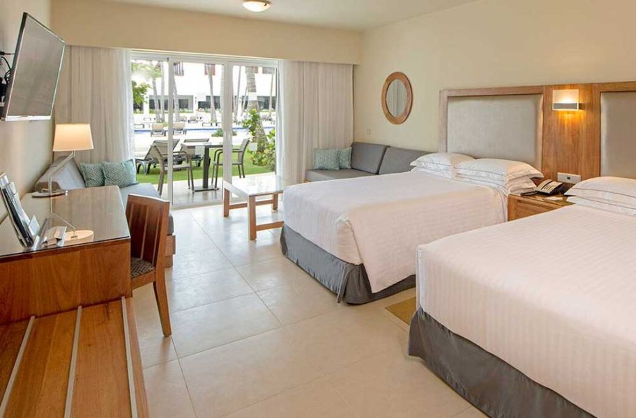 Occidental Caribe Punta Cana pool area